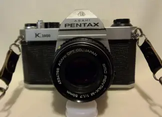Quelle est la batterie utilisée dans le Pentax K1000 expliqué