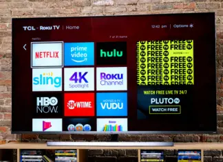 Comment allumer le téléviseur Roku TCL sans télécommande ?