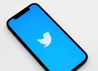 Comment faire tenir des images sur Twitter